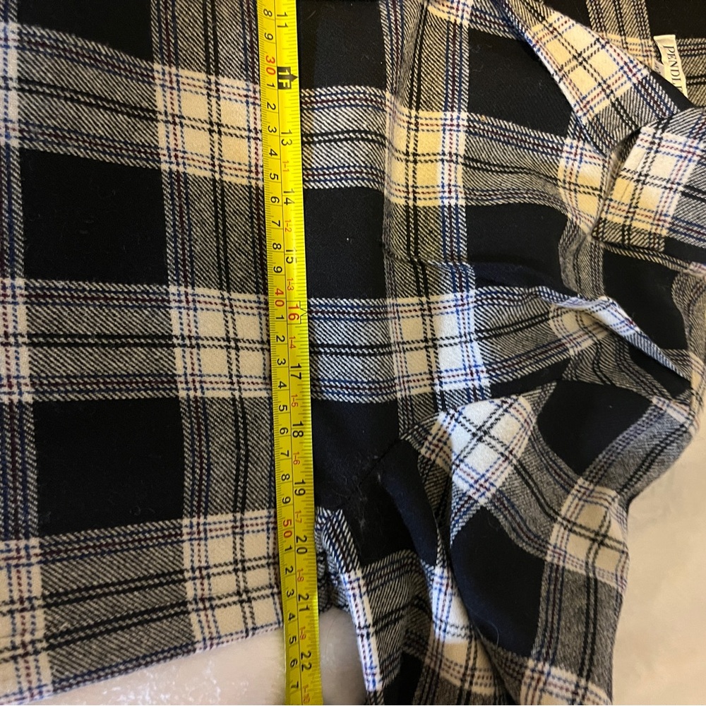 Pendleton Black and Cream Plaid Blazer 100% Virgin Wool Size M - Picture 9 of 10